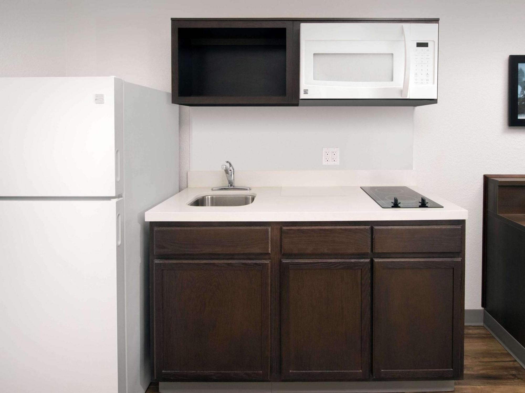 Extended Stay America Select Suites - Fort Myers - Northeast Exteriör bild