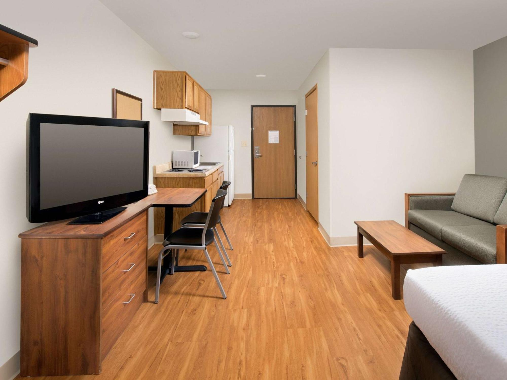 Extended Stay America Select Suites - Fort Myers - Northeast Exteriör bild