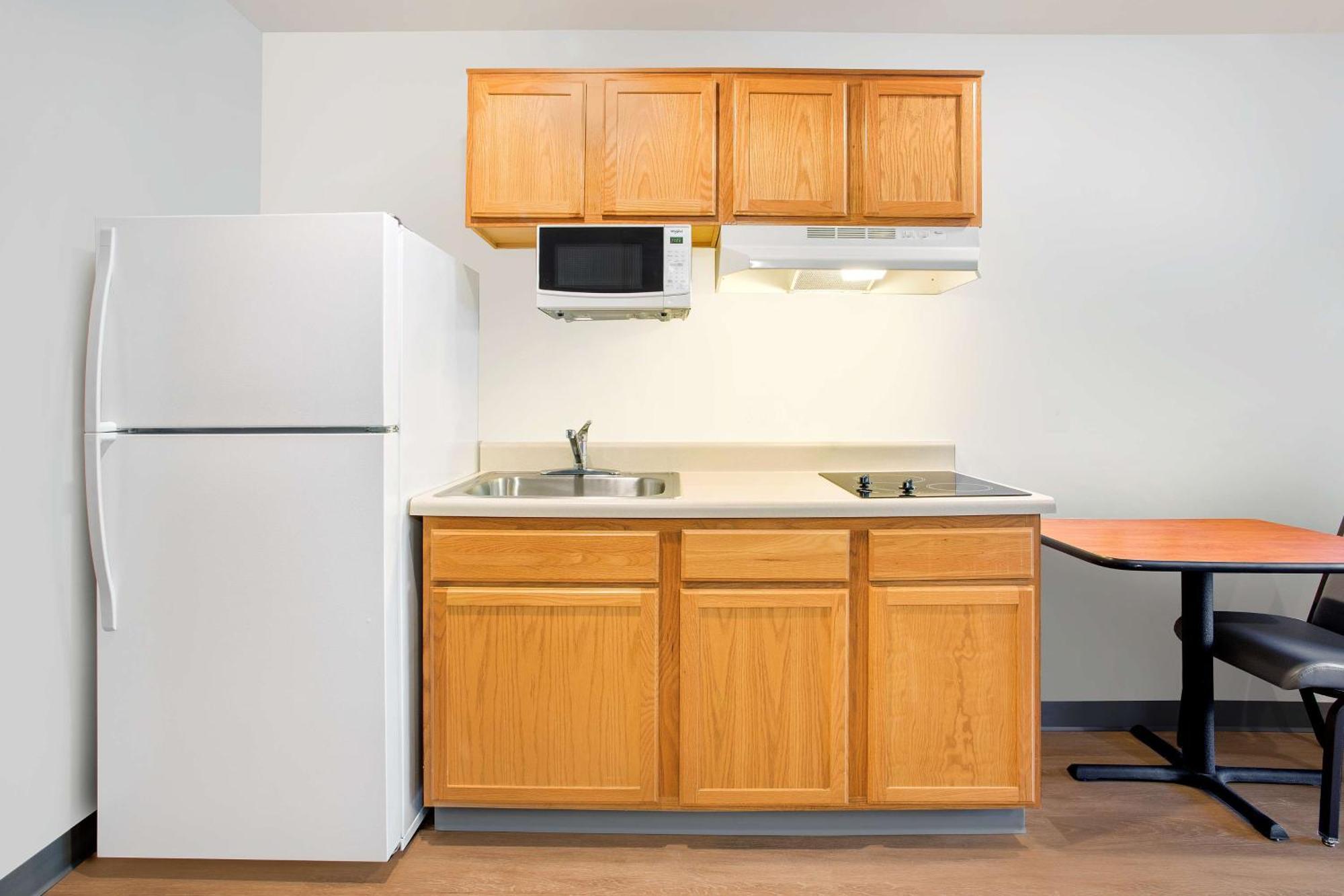 Extended Stay America Select Suites - Fort Myers - Northeast Exteriör bild